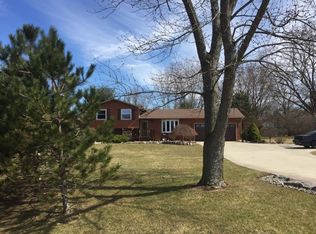 1121 Brabbs St, Burton, MI 48509