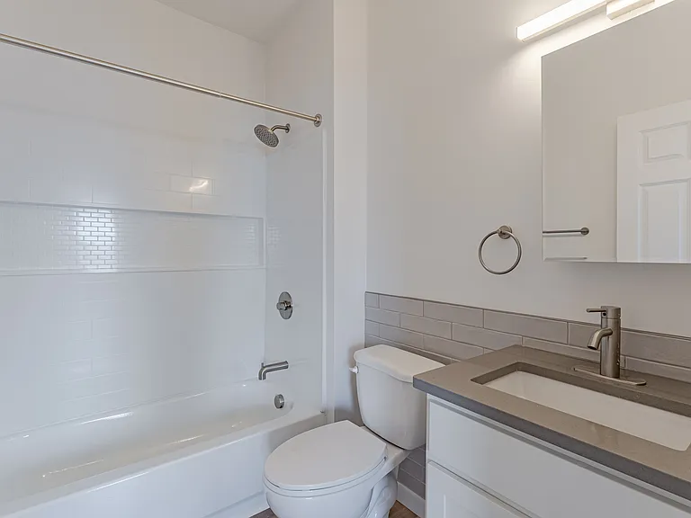 5430 Detroit Ave #101 — Photo 5