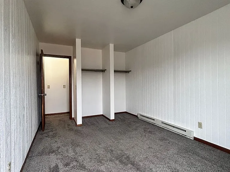 920 Richard Dr — Photo 14