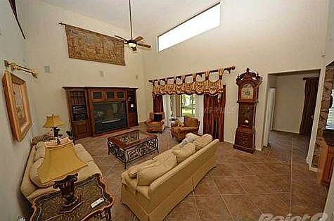 4th image of 4133 Limerick Dr