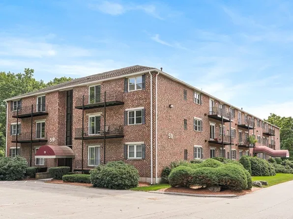 59 Mill St APT 302, Dracut, MA 01826