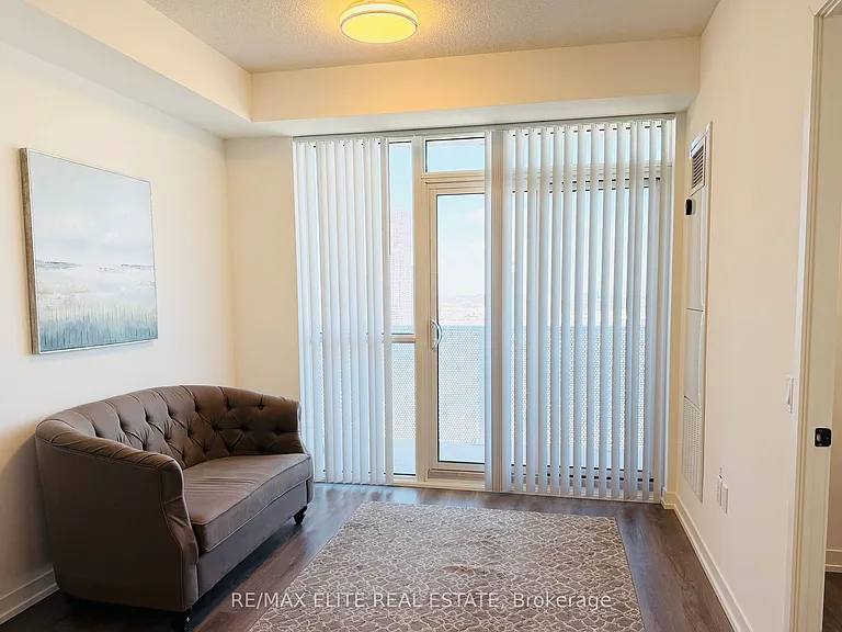 28 Interchange Way #3307 — Photo 2