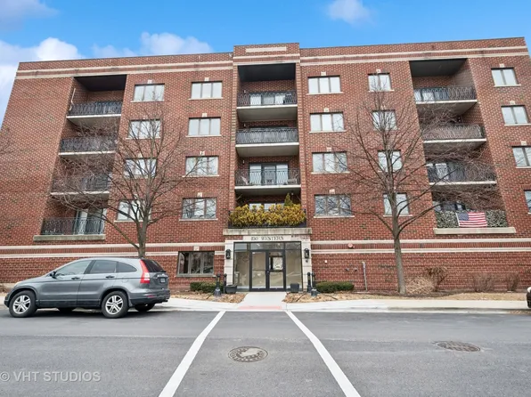 450 S Western Ave Unit 301, Des Plaines, IL 60016