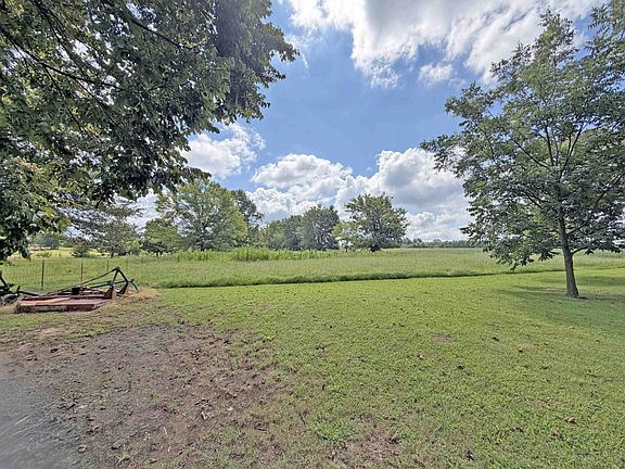 4th image of 2900 Oak Grove Rd