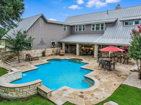 650 Enchanted Oaks Dr, Driftwood, TX 78619