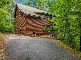 3030 Amanda Jane Way, Sevierville, TN 37862