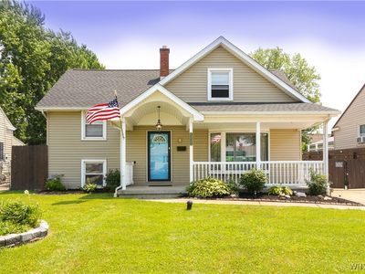 5031 Chapman Pkwy, Hamburg, NY, 14075