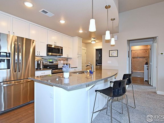 5th image of 2751 Iowa Dr #304
