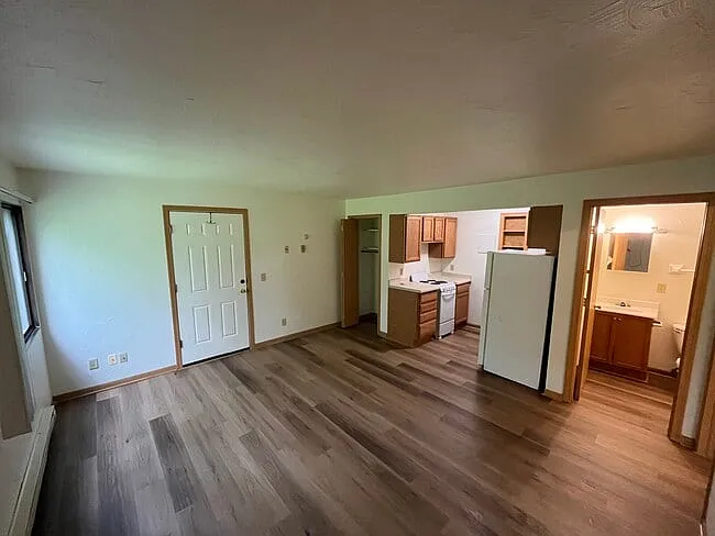 1101-1121 Macarthur Rd #9 — Photo 15