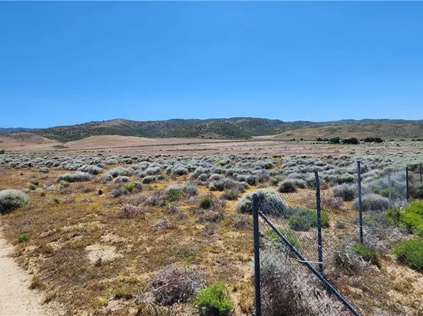 21500 W Avenue F #30, Lancaster, CA 93536