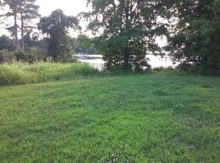 3 Fleeton Rd, Reedville, VA 22539