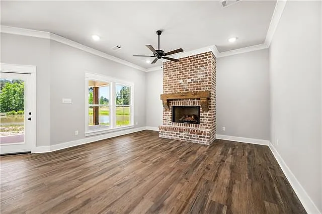 537 Feliciana Dr — Photo 9