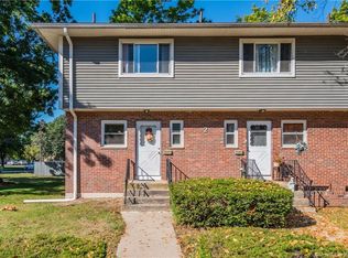 2 Camelot Dr #1, Bloomfield, CT 06002