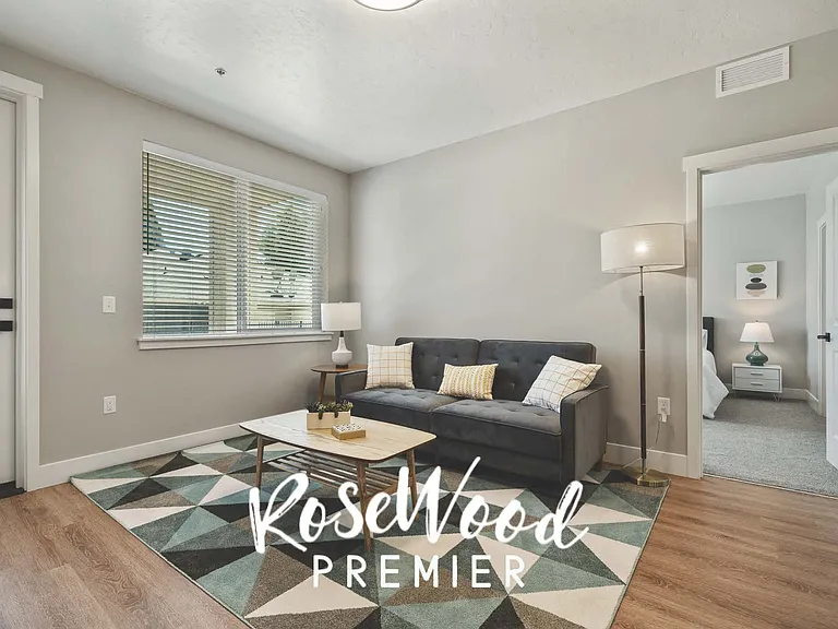 Rosewood and Rosewood Premier — Photo 10