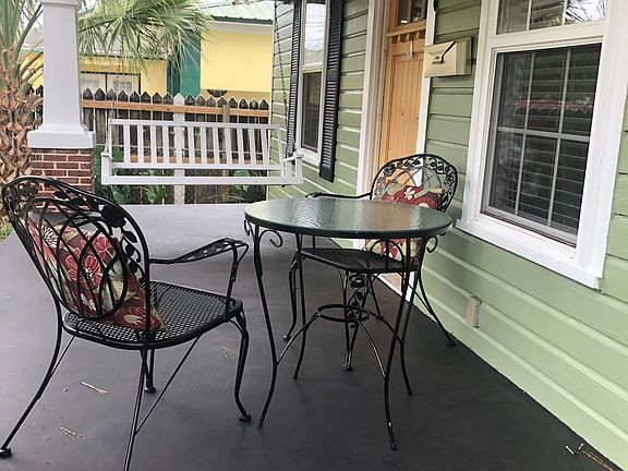 5th image of 909 W Chase St