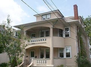 25 Maplewood Ave, West Hartford, CT 06119