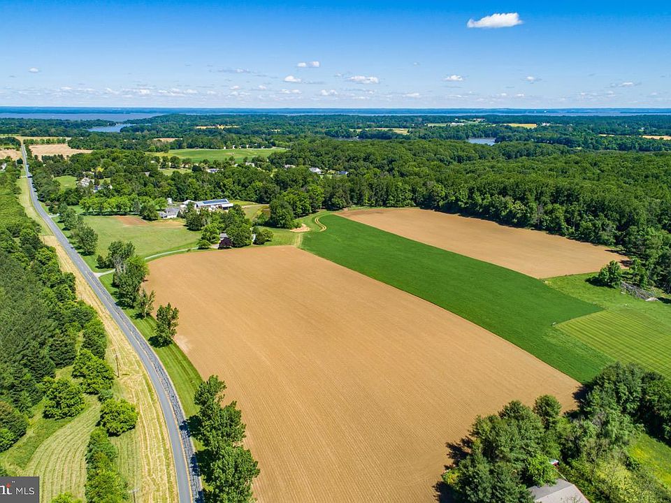 1st image of Coopers Ln