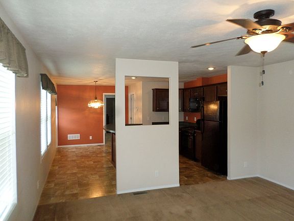 5th image of 1657 Pinecroft Dr #368