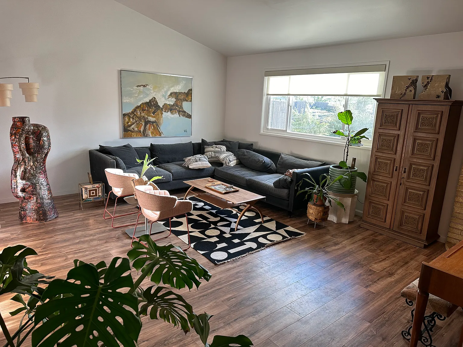 2 bed, 2600 sqft, $2,600 — Photo 3
