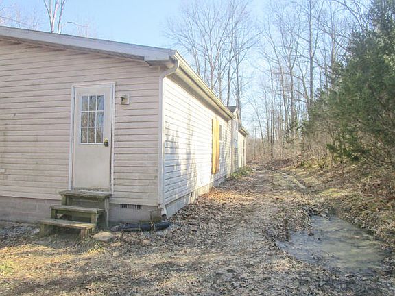 4th image of 10262 Locust Pike