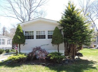 34 Sunflower Dr, Jackson, NJ 08527