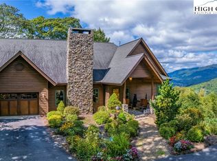 401 Castle Rock Dr, Banner Elk, NC 28604