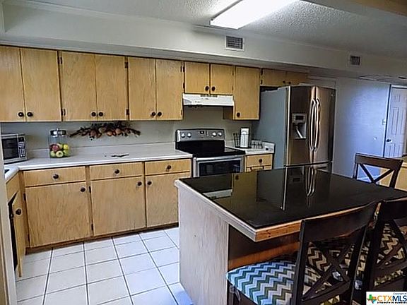 5th image of 727 Kathy Dr