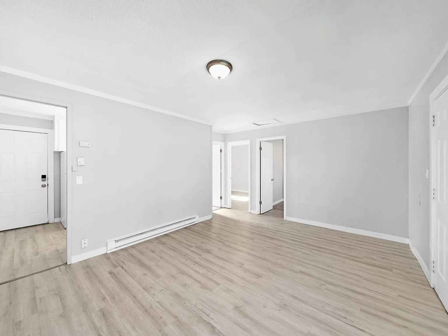 Eastgate Apartments — Photo 3