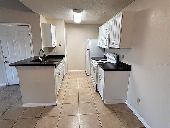 5th image of 2030 Cascades Blvd Unit 303