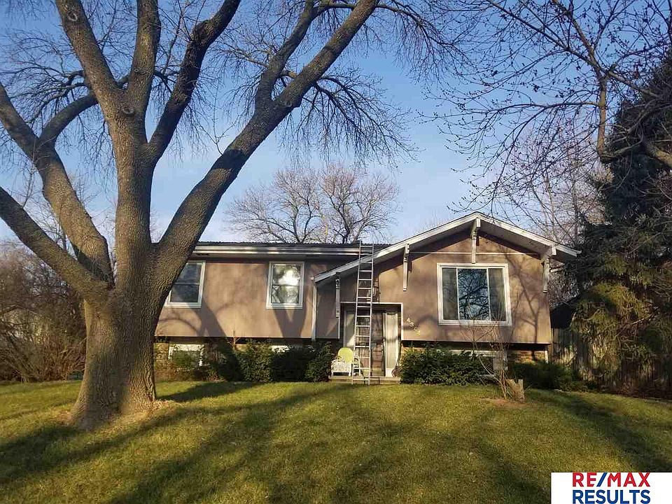 1st image of 4304 Parkview Dr