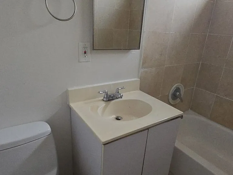 1125 Lacey Ln #4 — Photo 12