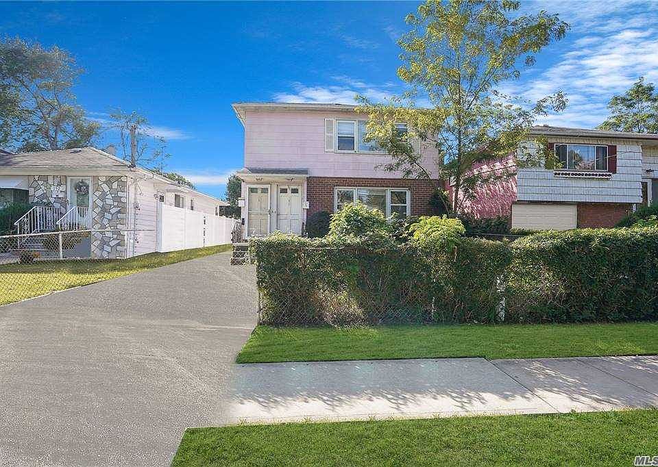 1st image of 188 Wellington St