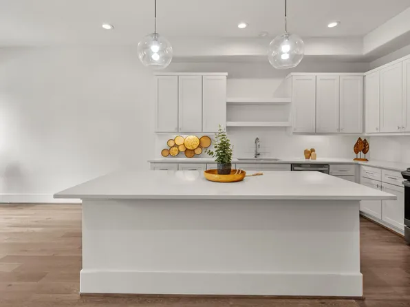 1745 Ojeman Point Ln, Houston, TX 77055