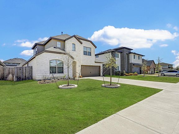 3rd image of 3323 Polk Creek Dr
