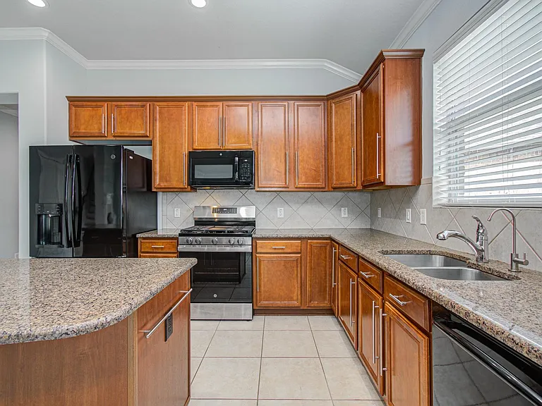 7142 Breton Bay Pass — Photo 18