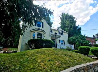 1414 Ravinia Rd, Charleston, WV 25314