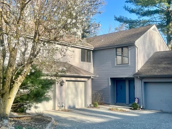 140 Dickinson Ln #2B, Mahwah, NJ 07430