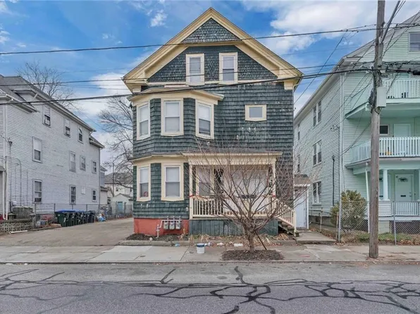 69-71 Sorrento St, Providence, RI 02909