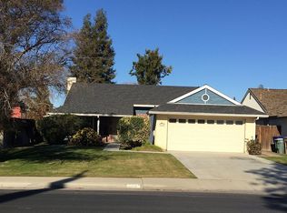 9400 Lanneau Ct, Bakersfield, CA 93311