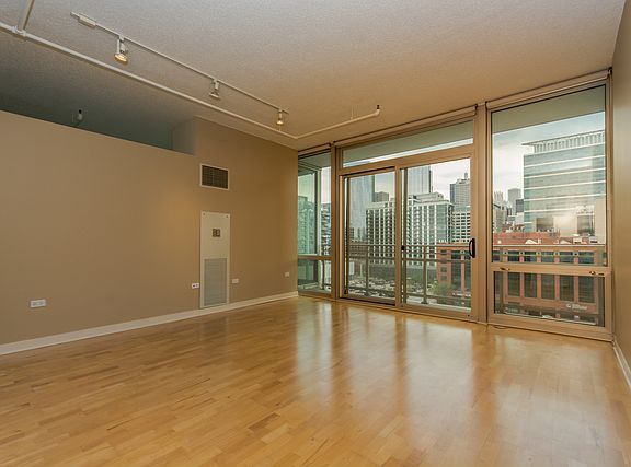 3rd image of 737 W Washington Blvd APT 805