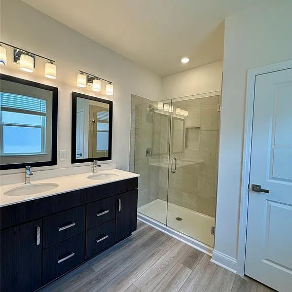 53 Signet Cir — Photo 23
