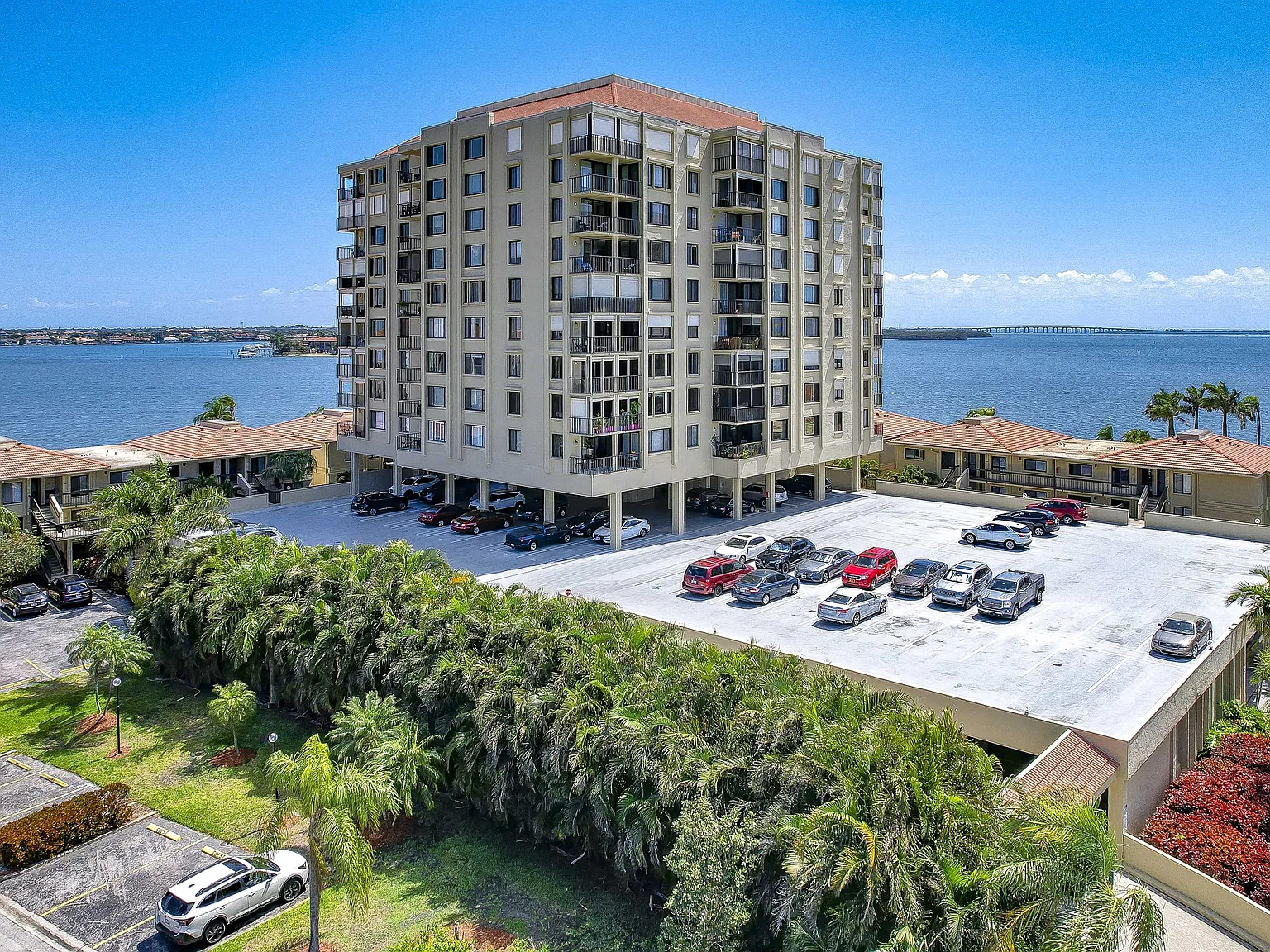 6322 Palma Del Mar Boulevard South - 505 — Photo 1