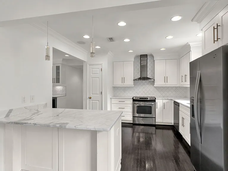 4007 Auburn Ln — Photo 9