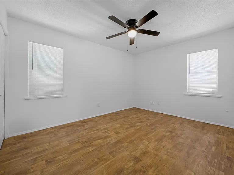 1814 Loritte Dr — Photo 10