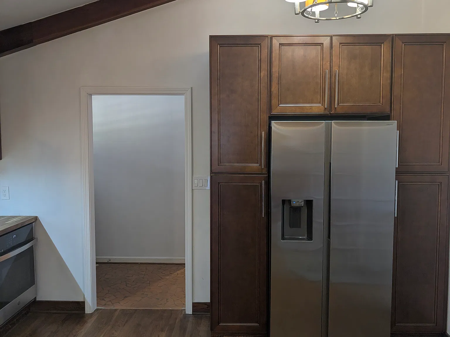4 bed, 1596 sqft, $2,500 — Photo 3