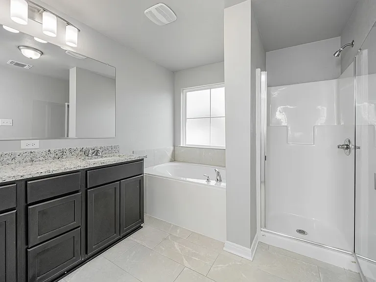 521 Fallbrook Dr — Photo 26