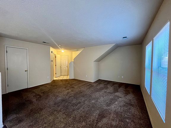 5th image of 4268 Altura Vista Ln NE