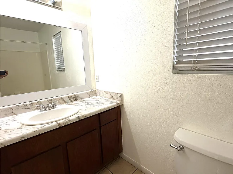 8842 Barton St — Photo 10