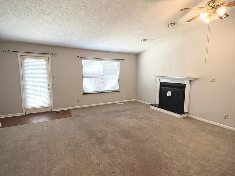 8500 Olde Colony Trl #35 — Photo 6