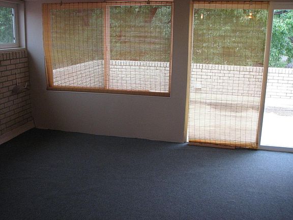 5th image of 2660 S Sheridan Ct #Townhouse